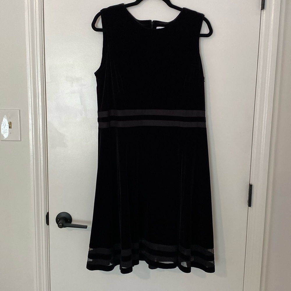Calvin Klein Women's Black Velvet Illusion Sleeveless A-Line Knee Length Dress